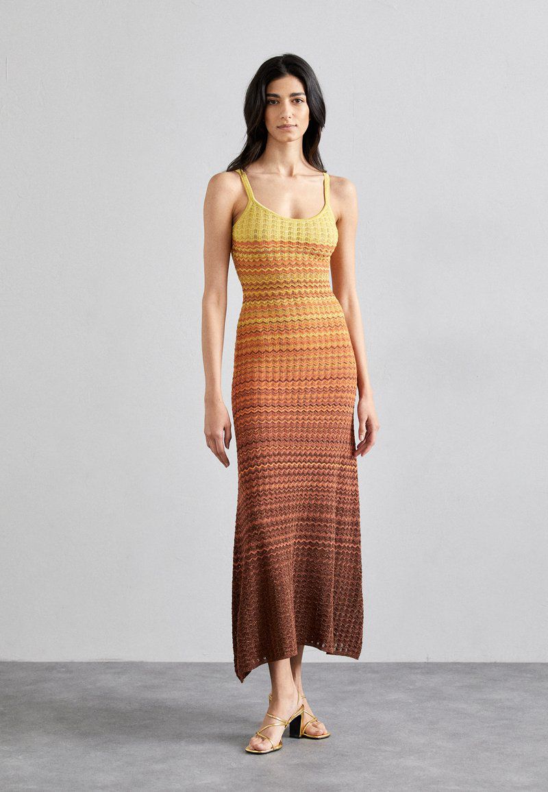 SUMMER 2025 LOOK 22